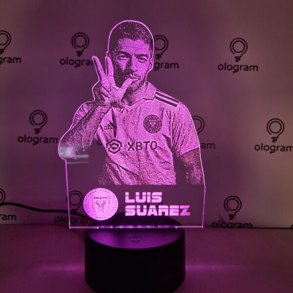 suarez-inter-violeta