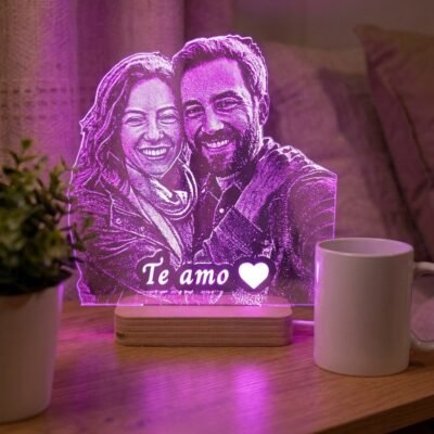 Lámpara personalizada Especial de 20 cm con foto grabada y luz RGB rosa